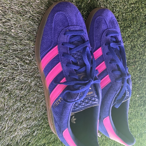 Adidas Women's Blue and Pink Sneakers - Picture 4 of 7